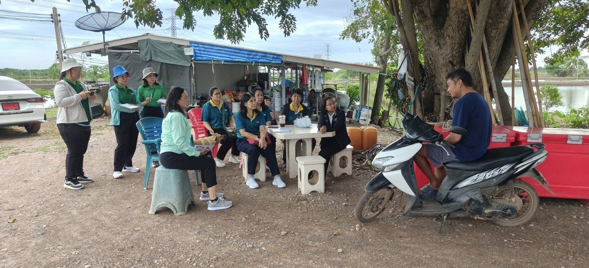 ลงพื้นที่ต้อนรับและให้ข้อมูลคณะติดตามผลการดำเนินงานโครงการสร้างความเข้มแข็งกลุ่มการผลิตด้านประมง ประจำปีงบประมาณ พ.ศ. 2568