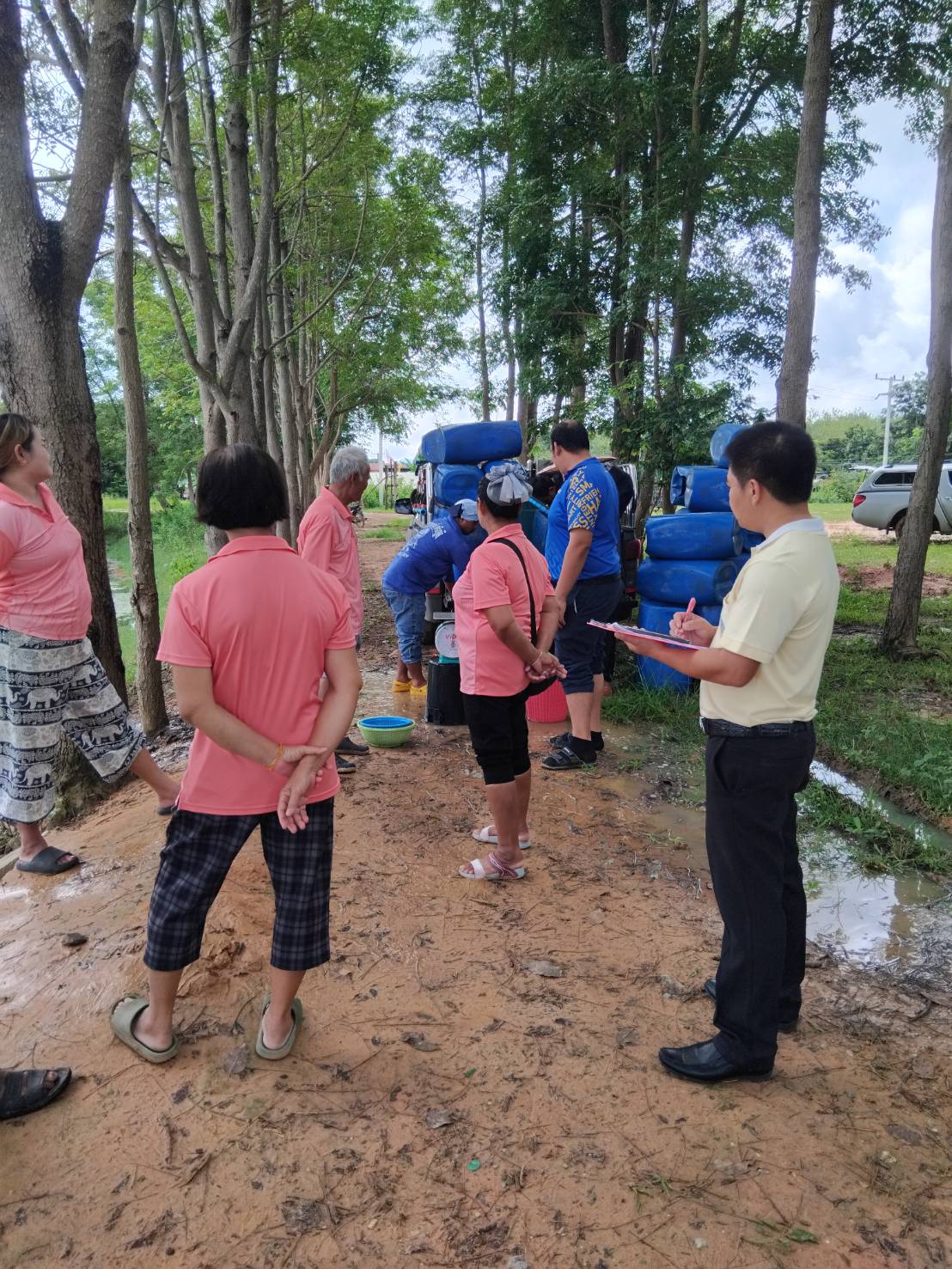 ร่วมตรวจรับพันธุ์สัตว์น้ำโครงการบริหารจัดการทรัพยากรประมงกิจกรรมการบริหารจัดการทรัพยากรประมงน้ำจืด การเพิ่มผลผลิตสัตว์น้ำในแหล่งน้ำชุมชนเพื่อเพิ่มรายได้และลดค่าครองชีพของประชาชน ประจำปีงบประมาณ 2568 