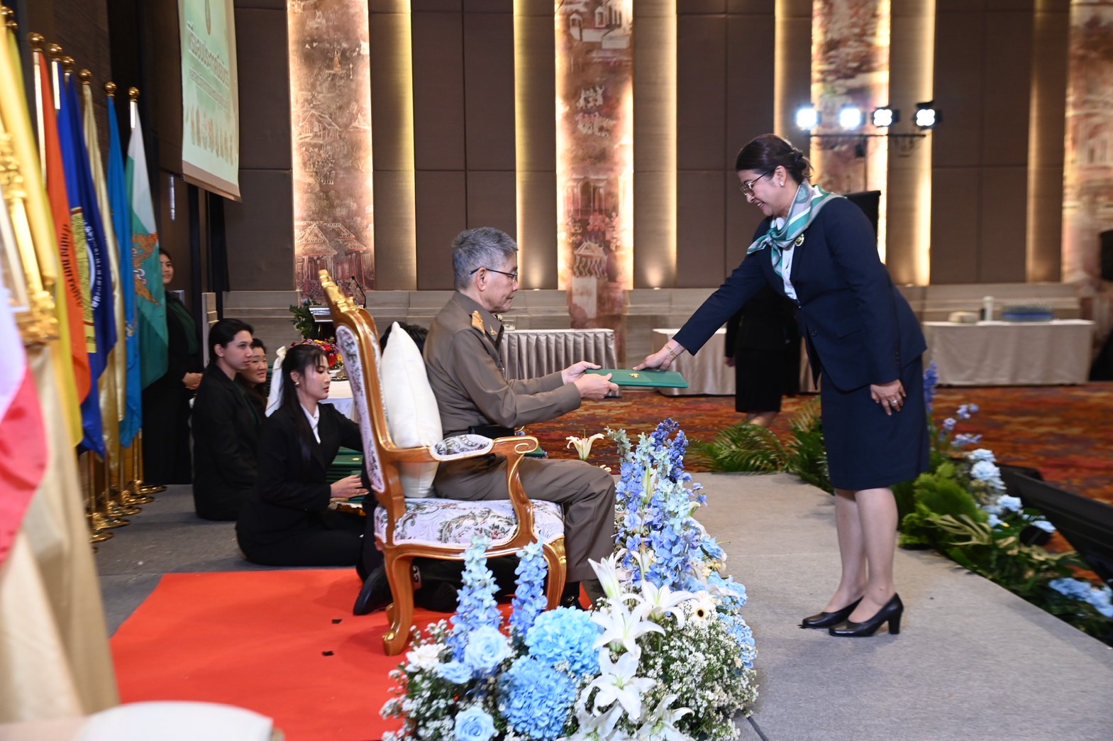 รองอธิบดีกรมประมง เข้ารับประกาศนียบัตรแก่ผู้สำเร็จการอบรมหลักสูตรวิทยาการเกษตรระดับสูง (วกส.) รุ่นที่ 6