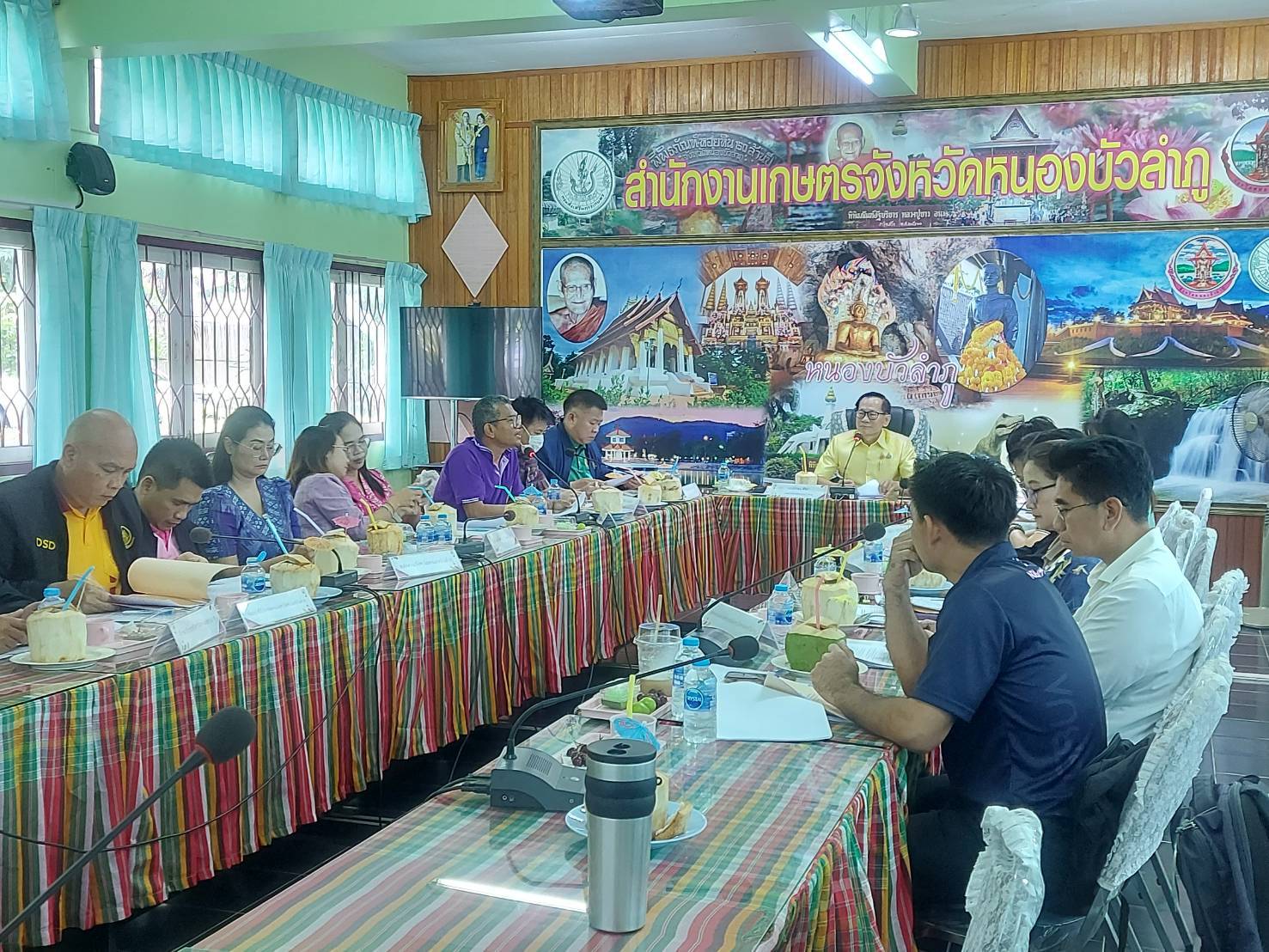 ประชุมคณะทำงานตรวจติดตามและประเมินผลโครงการ ตามแผนปฏิบัติราชการประจำปีของจังหวัดหนองบัวลำภู..คลิก