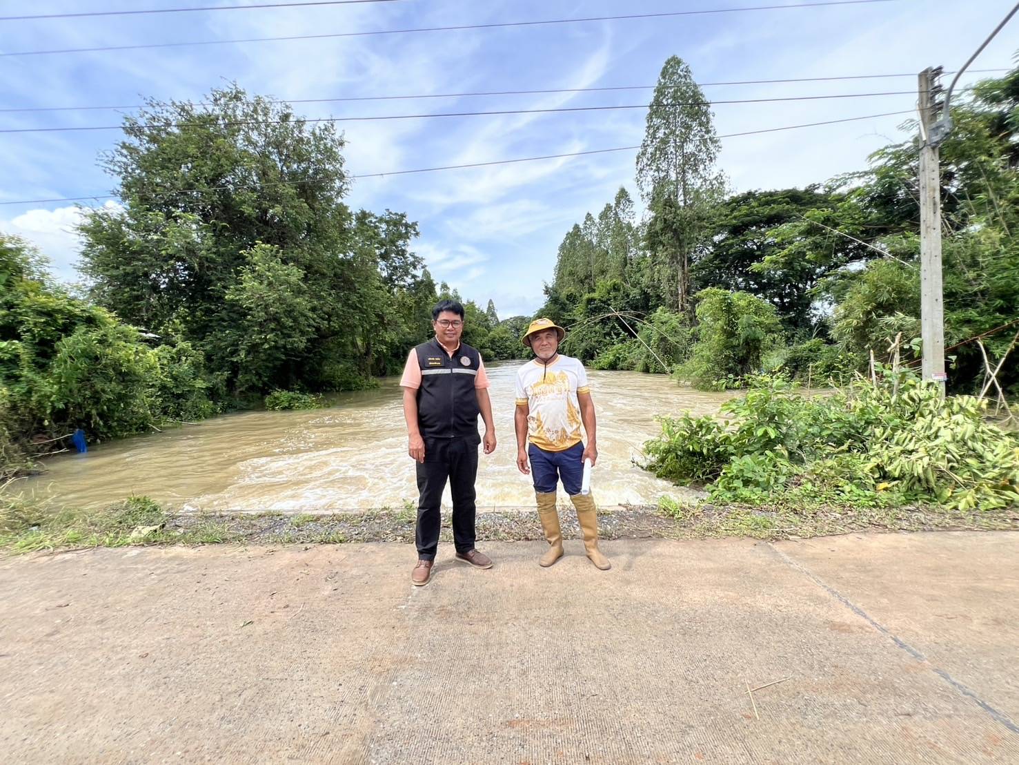  ลงพื้นที่ติดตามสถานการณ์ อุทกภัยในพื้นที่อำเภอเมืองหนองบัวลำภู