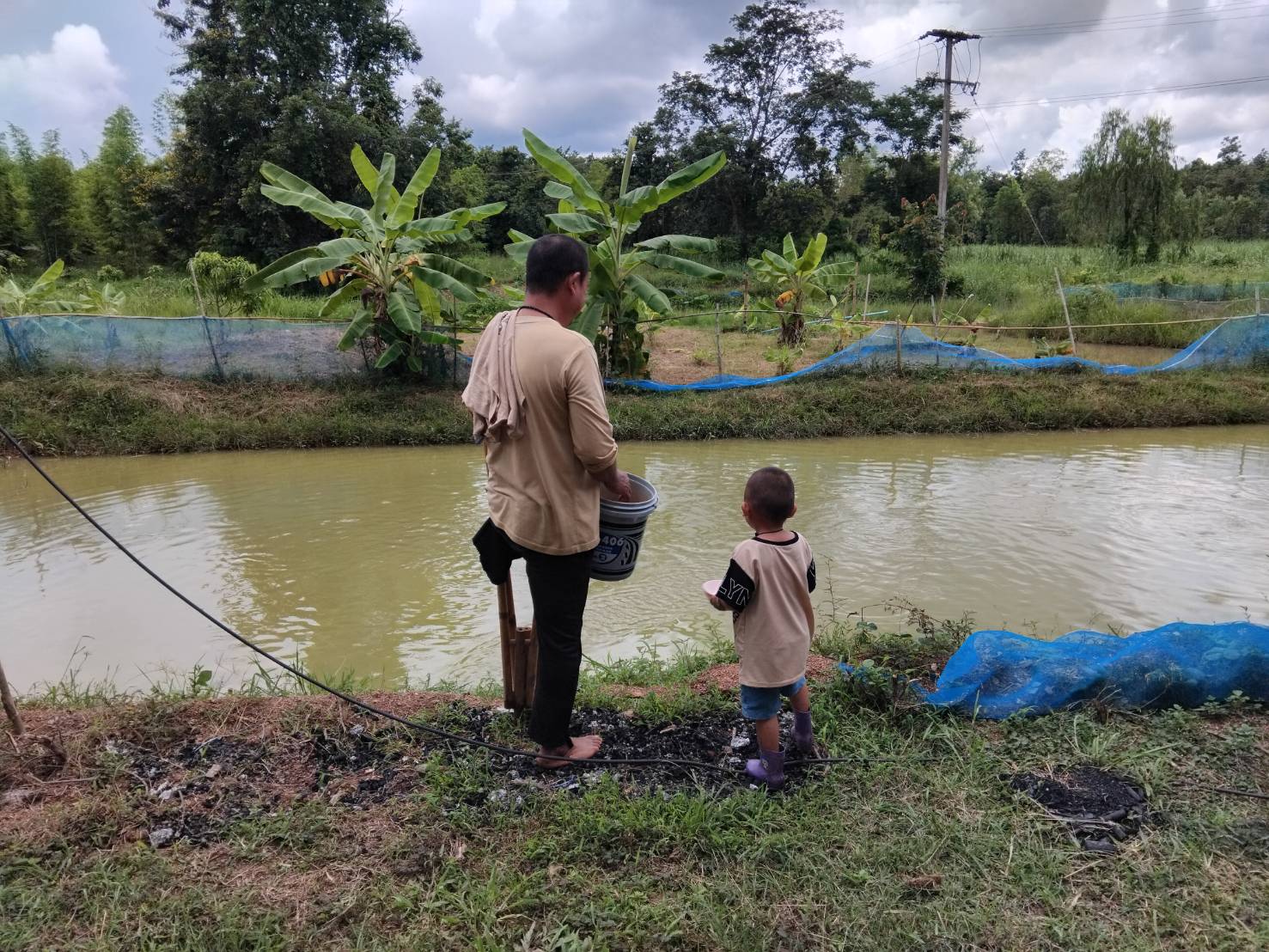 ติดตามการดำเนินกิจกรรมของ ศพก.เครือข่ายด้านการประมง ที่ได้รับการยกระดับเป็นศูนย์ศพก.เครือข่ายด้านการประมงต้นแบบระดับจังหวัดหนองบัวลำภู ประจำปีงบประมาณ 2568