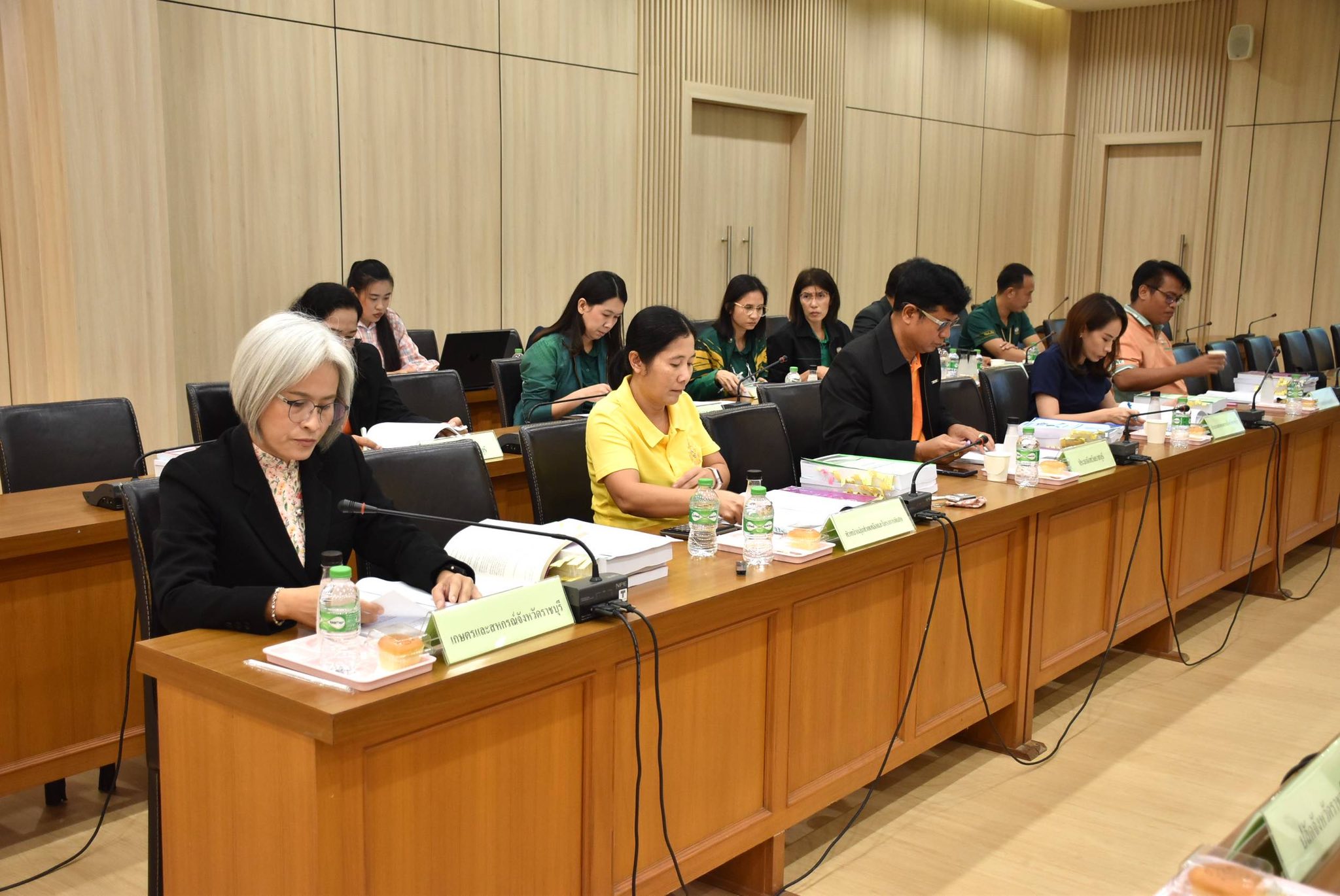 ร่วมประชุมคณะอนุกรรมการบริหารกองทุนหมุนเวียนเพื่อการกู้ยืมแก่เกษตรกรและผู้ยากจน (อบก.) ส่วนจังหวัด จังหวัดราชบุรี ครั้งที่ 2/2568..คลิก