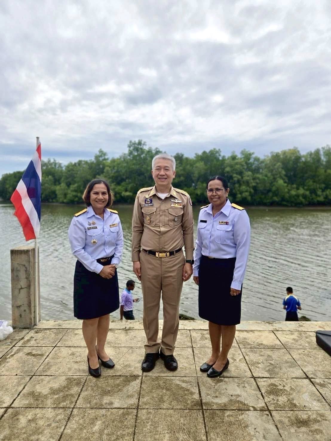 กิจกรรมปล่อยพันธุ์สัตว์น้ำเนื่องในวันประมงแห่งชาติ