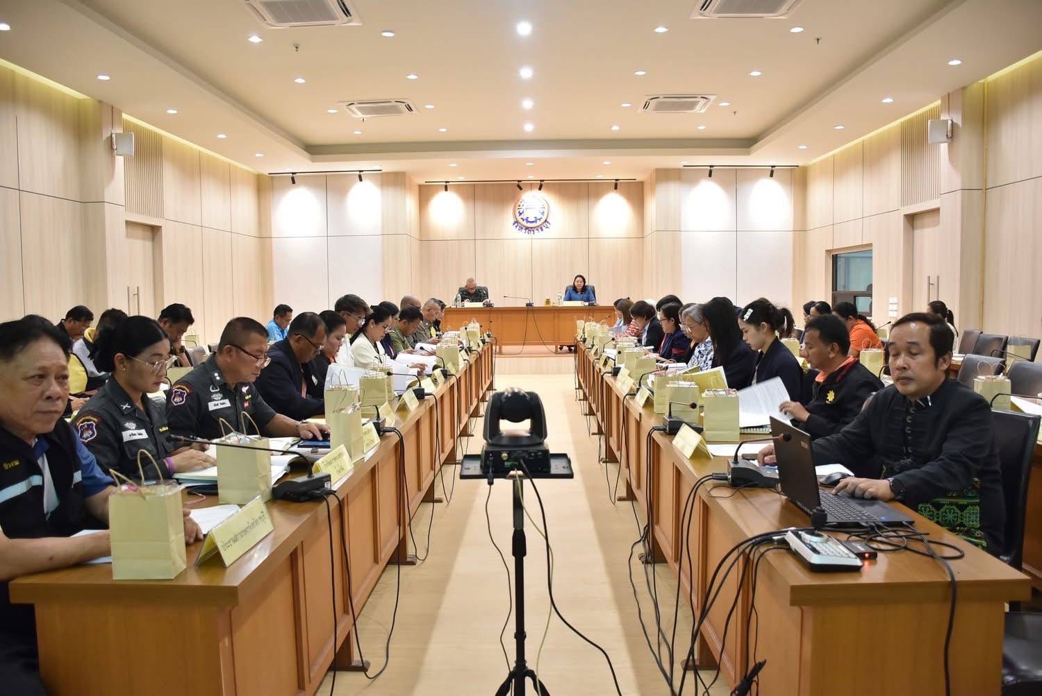 เข้าร่วมประชุมคณะกรรมการประสานงานการขับเคลื่อนและขยายผลโครงการอันเนื่องมาจากพระราชดำริและหลักปรัชญาของเศรษฐกิจพอเพียง จังหวัดราชบุรี ครั้งที่ 3/2568..คลิก