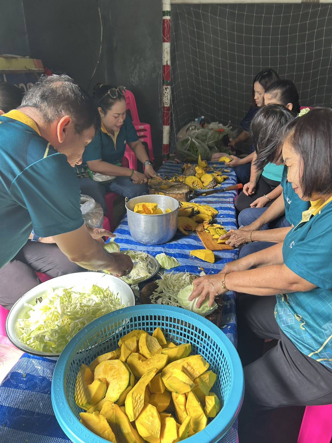 ช่วยเหลือประชาชนผู้ประสบอุทกภัยในพื้นที่จังหวัดแพร่