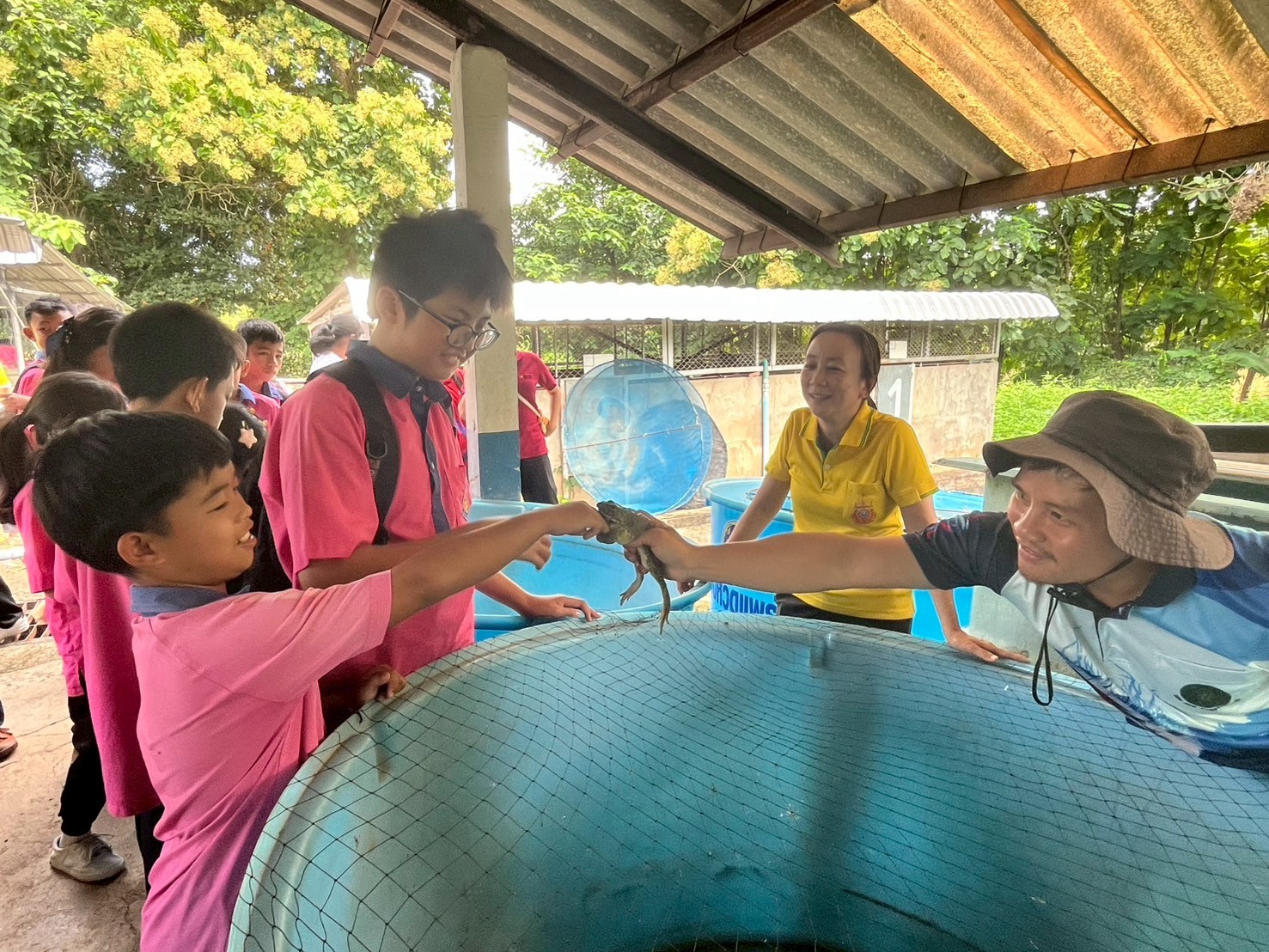 เปิดฐานเรียนรู้ด้านประมงของศูนย์วิจัยและพัฒนาการเพาะเลี้ยงสัตวืน้ำจืดแพร่