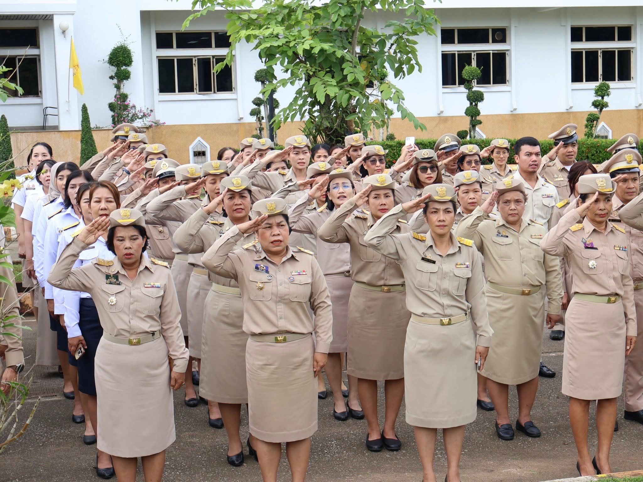 กิจกรรมเคารพธงชาติไทยและร้องเพลงชาติไทย
