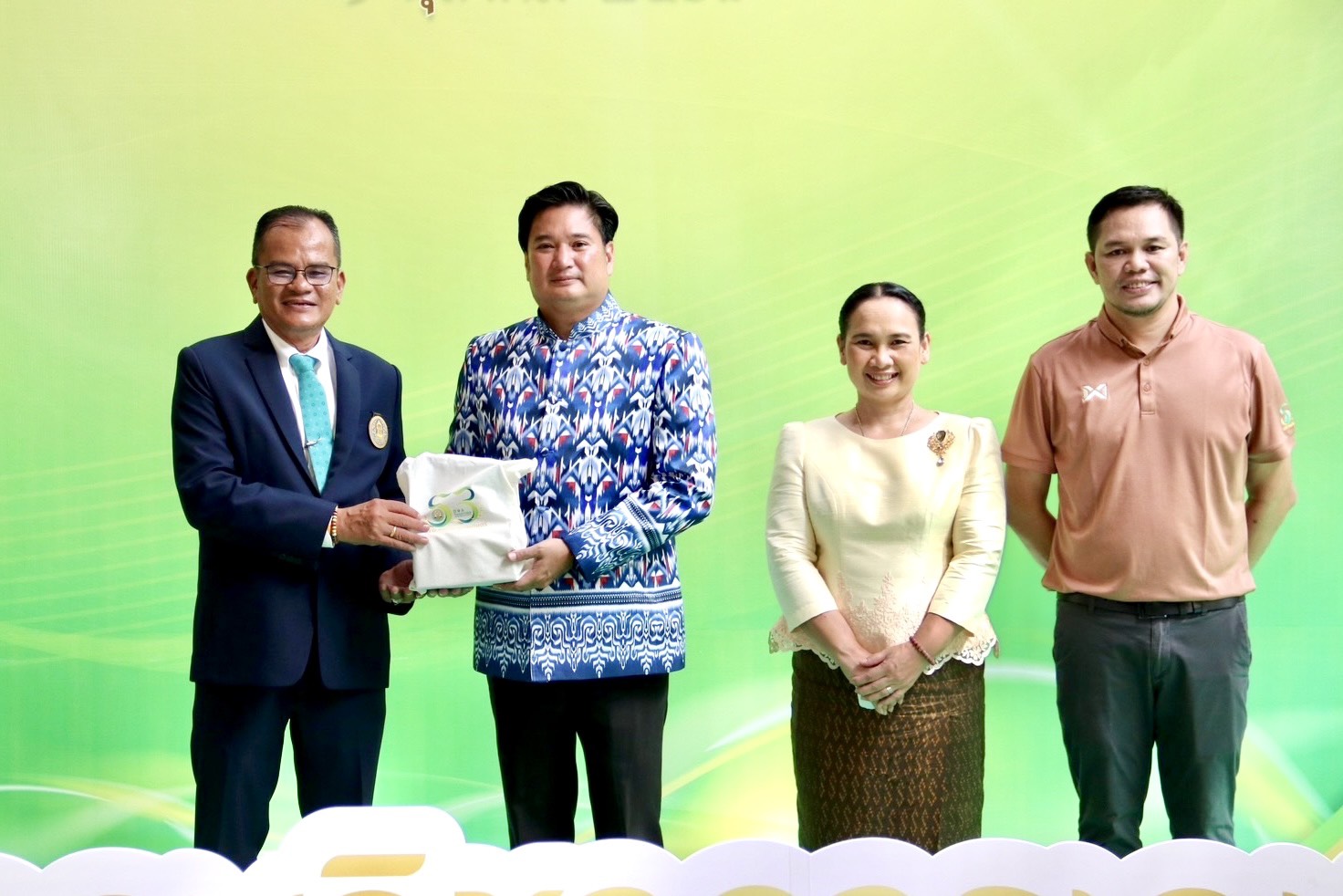 รองอธิบดีกรมประมง ร่วมเป็นเกีย