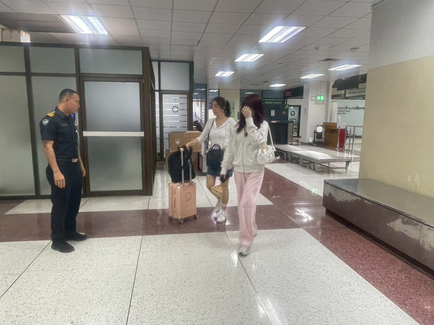 เจ้าหน้าที่ศูนย์บริหารจัดการด่านตรวจประมงเขต1 (เชียงราย) ร่วมบูรณาการตรวจป้องกันการลักลอบนำเข้าสัตว์น้ำ ซากสัตว์น้ำ ผลิตภัณฑ์สัตว์น้ำ ปัจจัยการผลิต และสินค้าเกษตรผิดกฎหมาย..คลิก