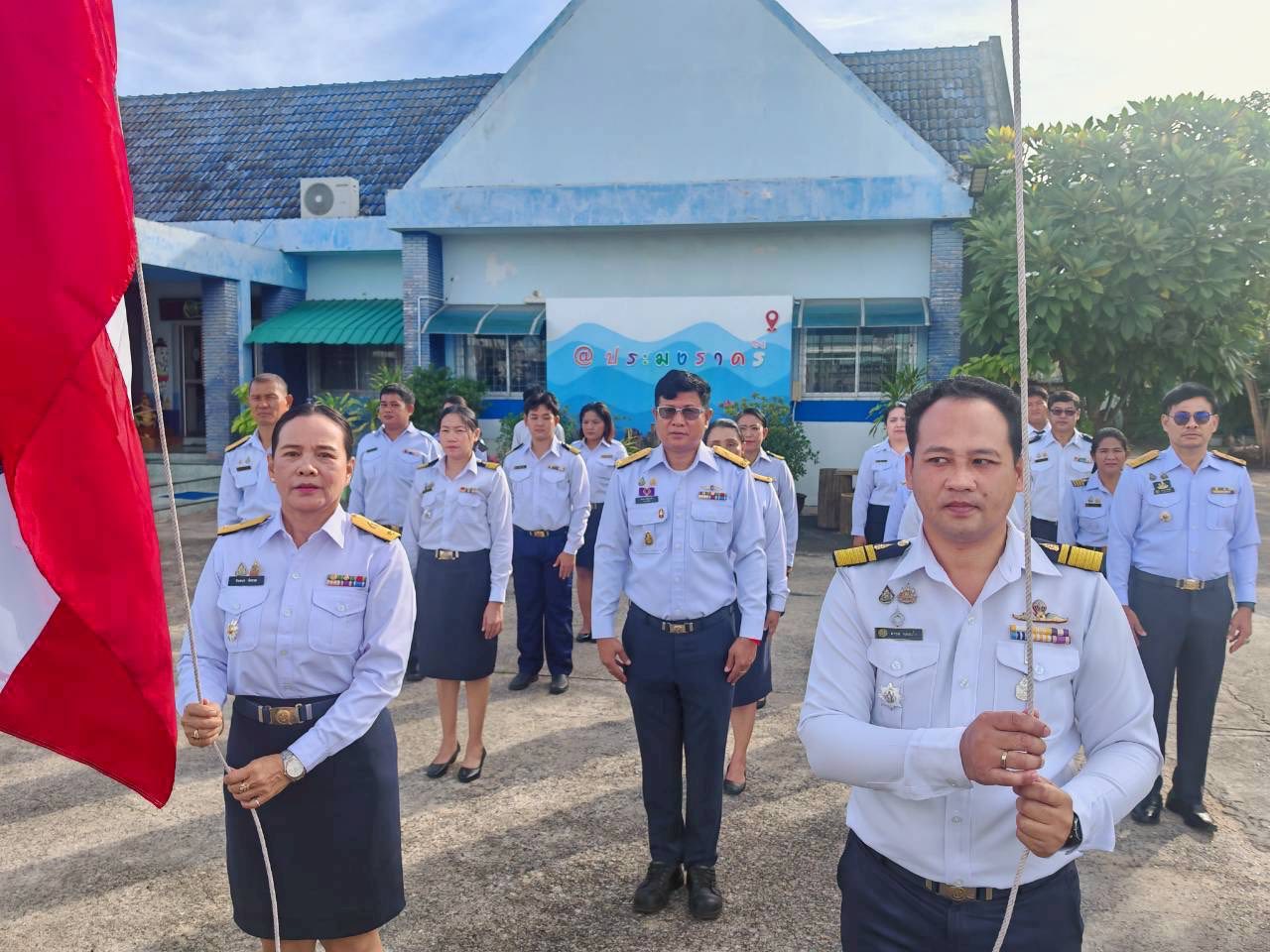 ร่วมกิจกรรมเชิญธงชาติไทย และร้องเพลงชาติไทยเนื่องในวันพระราชทานธงชาติไทย 28 กันยายน 2568