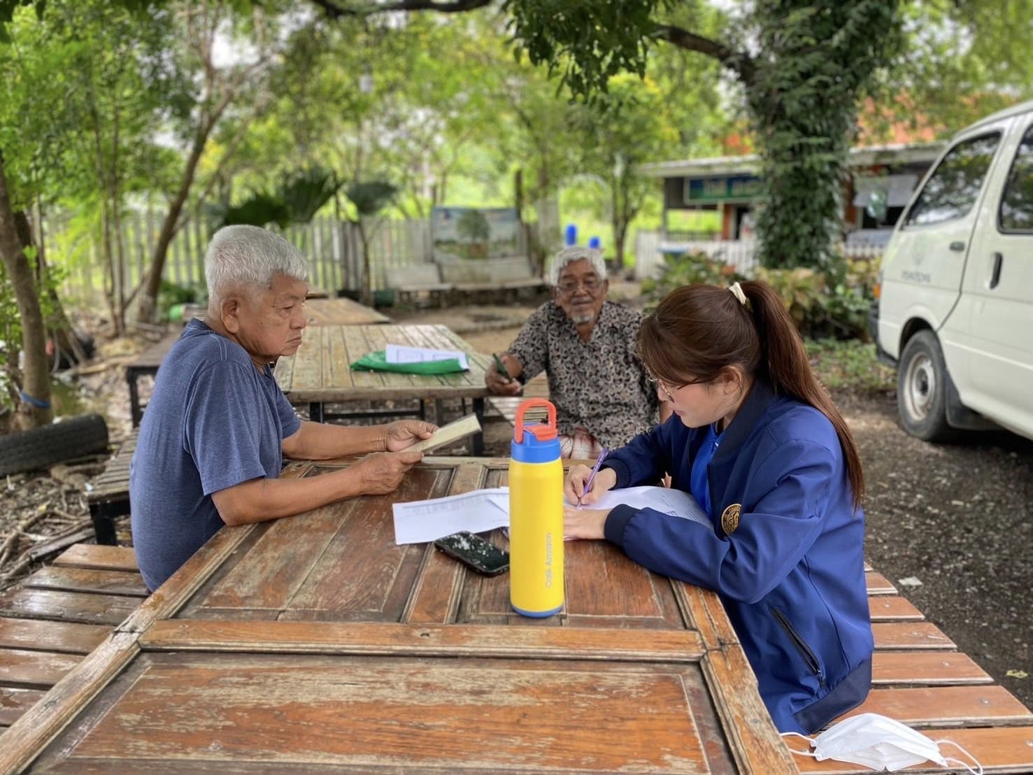 สำนักงานประมงเขตพื้นที่ 2 ลงพื้นที่ให้บริการเกษตรกรในพื้นที่เขตประเวศ กรุงเทพมหานคร