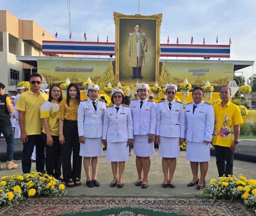 วันที่ 13 ตุลาคม 2568 ร่วมกิจกรรมเข้าร่วมกิจกรรมทำบุญตักบาตร และพิธีวางพวงมาลา และกิจกรรมน้อมรำลึกในพระมหากรุณาธิคุณ เนื่องในวันคลายวันสวรรคต พระบาทสมเด็จพระบรมชนกาธิเบศร มหาภูมิพลอดุลยเดชมหาราช บรมนาถบพิตรใเวันพิธีส่งมอบผลงาน Street Art..คลิก