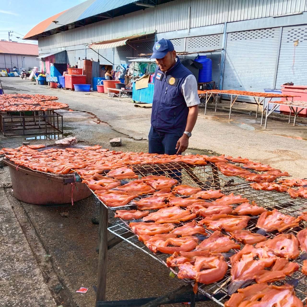 ตรวจสอบความเสี่ยงในพื้นที่ ตลาดรัตนธรรม และตลาดรุ่งทวีทรัพย์..คลิก