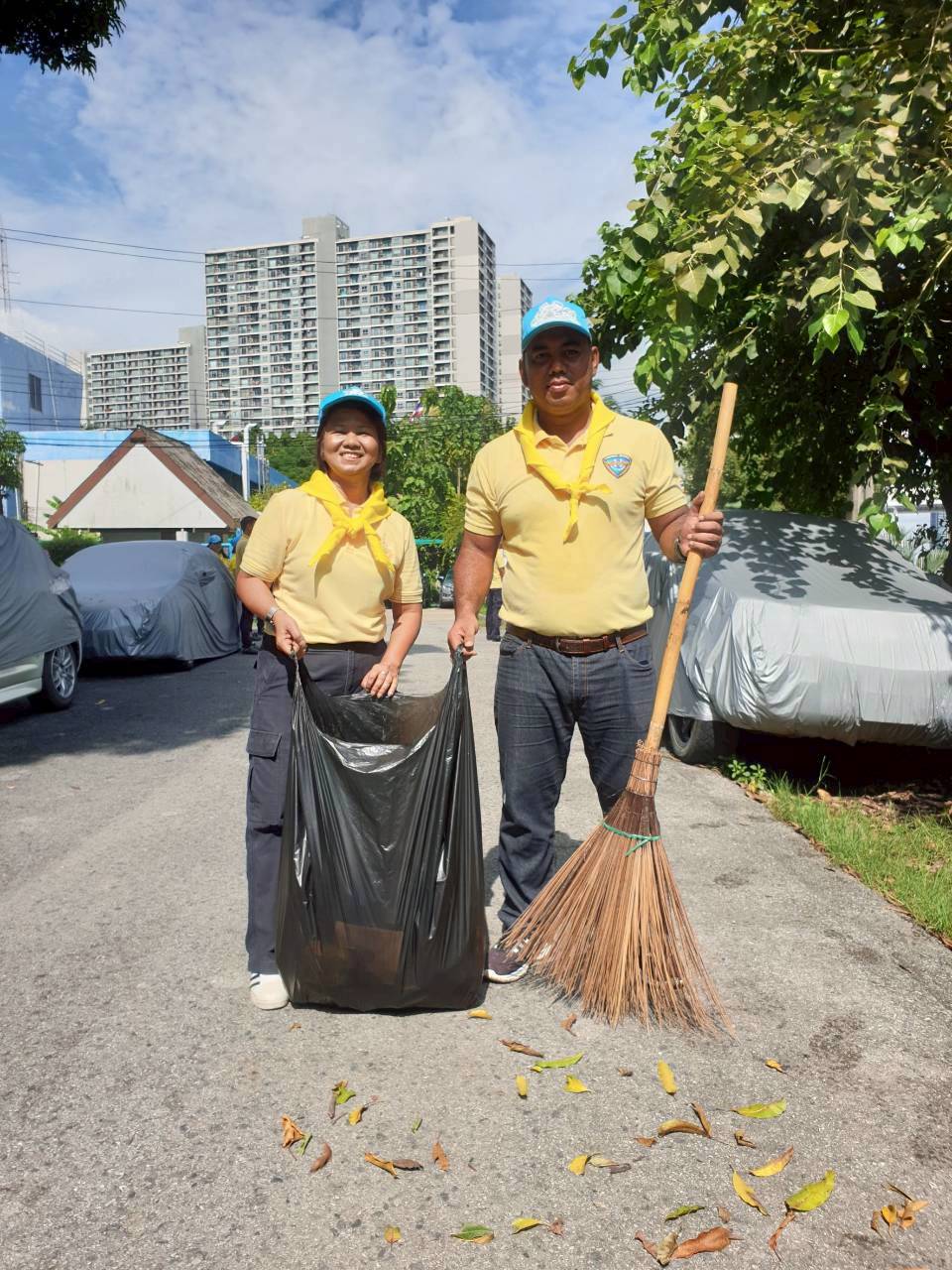จัดกิจกรรมจิตอาสาบำเพ็ญสาธารณประโยชน์และสาธารณกุศลเฉลิมพระเกียรติพระบาทสมเด็จพระมงกุฏเกล้าเจ้าอยู่หัว เนื่องในวันสวรรคตครบ 100 ปี..คลิก