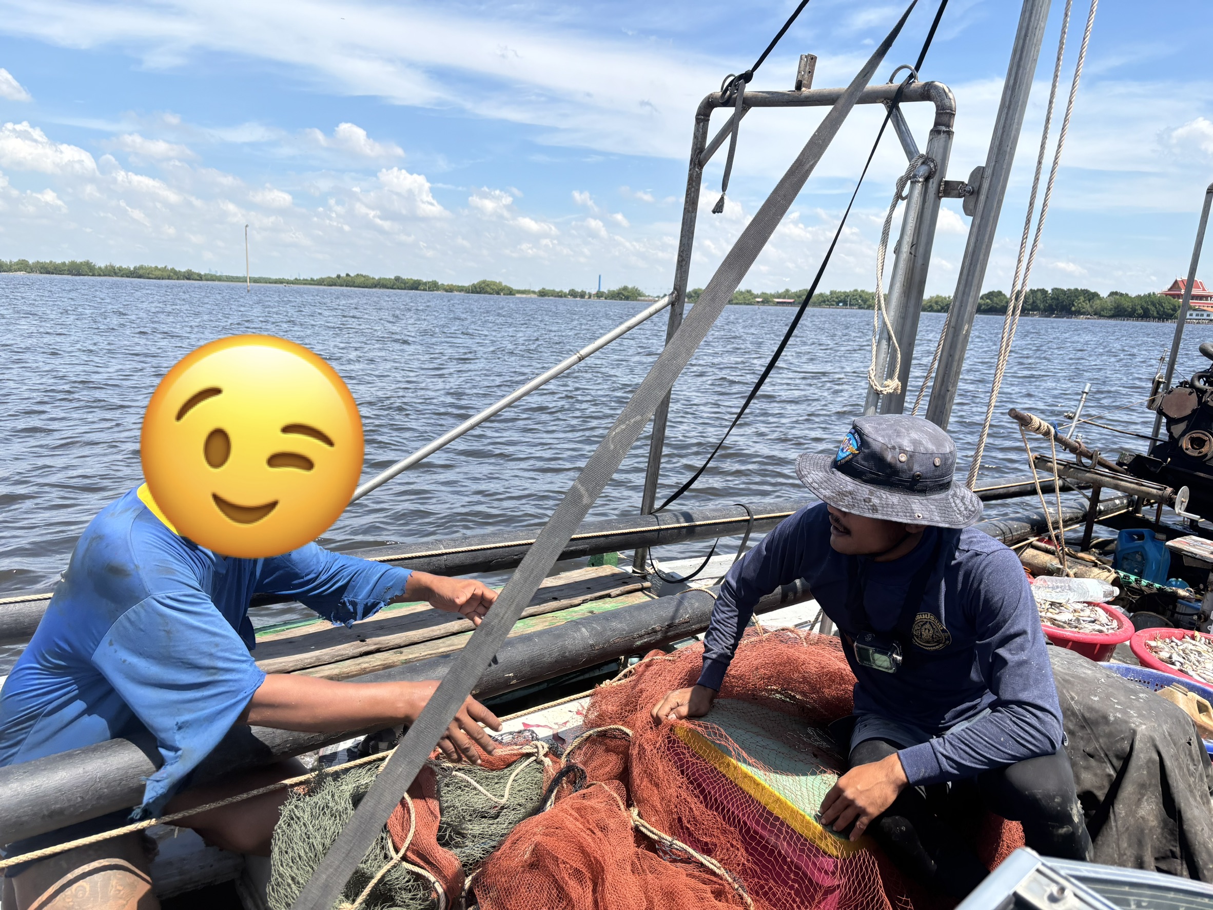 จับกุมเรือประมงอวนรุนปลาผิดกฎหมายจำนวน 1 ลำ ผู้ต้องหา 1 คน