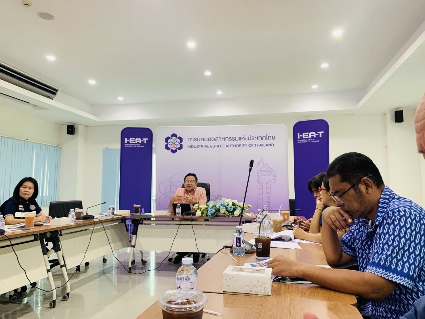 ร่วมคณะกรรมการขับเคลื่อนนโยบายของกรมประมง จังหวัดระยอง การขออนุญาตทำการแก้ไขเปลี่ยนแปลงที่จับสัตว์น้ำ..คลิก