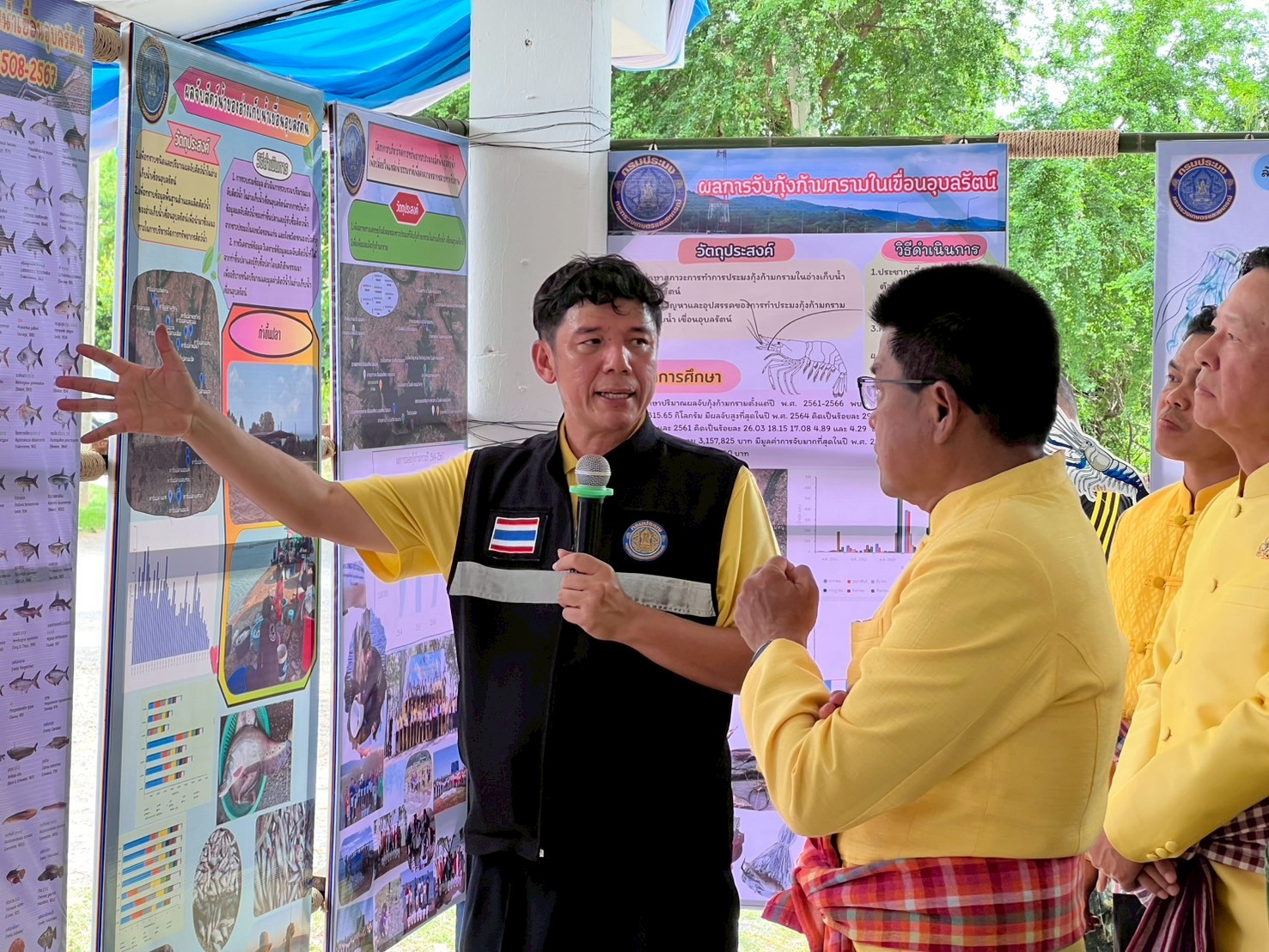 การจัดแสดงจัดนิทรรศการผลการดำเนินงานของศูนย์วิจัยและพัฒนาประมงน้ำจืดขอนแก่น ด้านการเพาะและอนุบาลกุ้งก้ามกราม การประเมิน ติดตาม และบริหารจัดการทรัพยากรประมงในอ่างเก็บน้ำเขื่อนอุบลรัตน์ ในงานพิธีโครงการเพิ่มผลผลิตกุ้งก้ามกรามและของดีอ่างเก็บน้ำเขื่อนอุบลรัตน์..คลิก