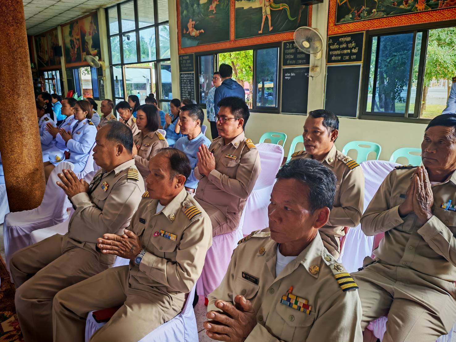 ร่วมพิธีแห่เงินและแลกเงินขวัญถุงพระราชทานกองทุนแม่ของแผ่นดิน เพื่อให้ประชาชนเกิดความสำนึกในพระมหากรุณาธิคุณของสมเด็จพระนางเจ้าสิริกิติ์ พระบรมราชินีนาถ พระบรมราชชนนีพันปีหลวง และตระหนักถึงความสำคัญของกระบวนการป้องกันและแก้ไขปัญหายาเสพติด ในหมูบ้าน/ชุมชน ด้วยกองทุนแม่ของแผ่นดิน