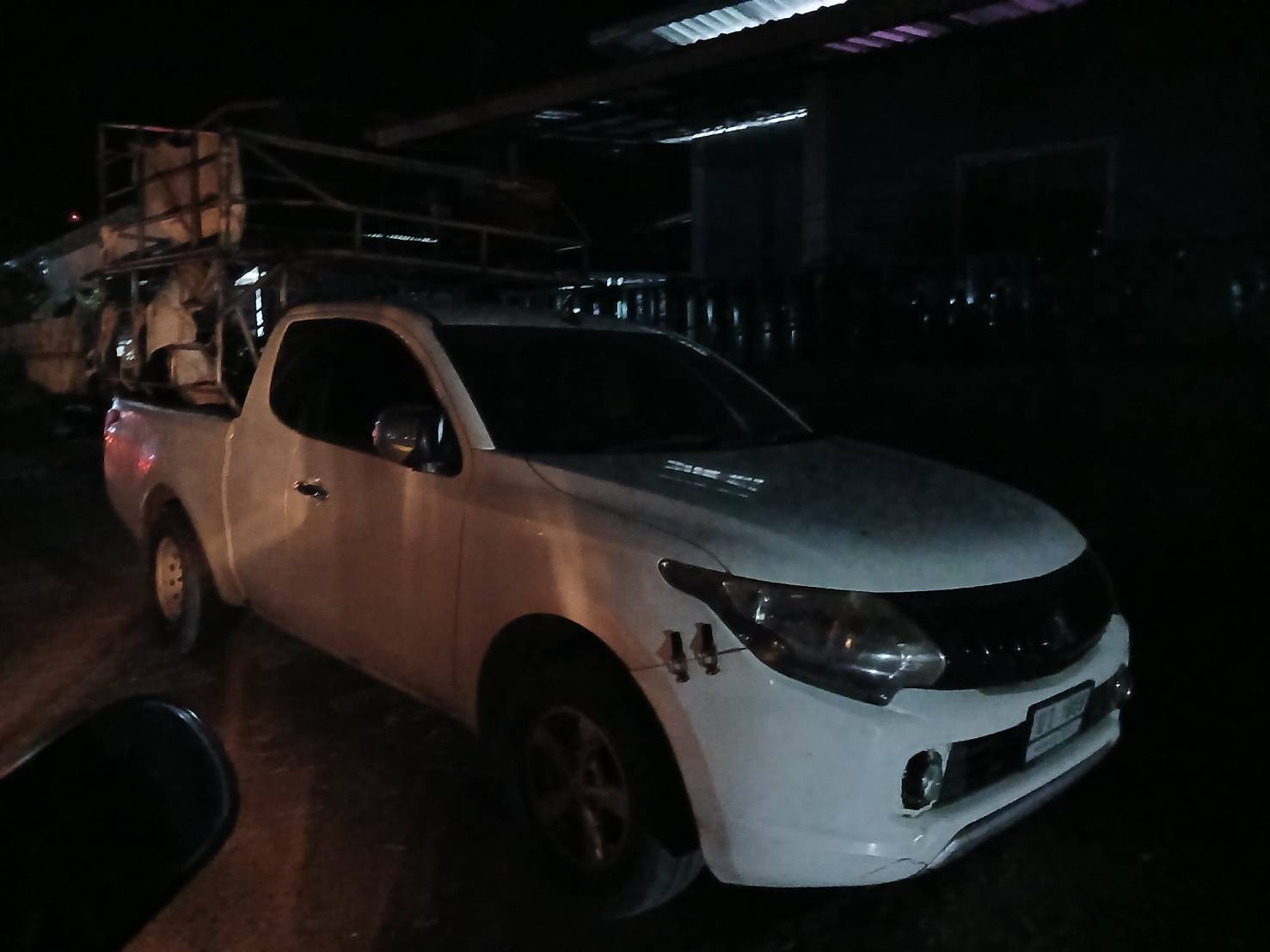 บูรณาการร่วมกับเจ้าหน้าที่ ชรบ. ผู้นำหมู่บ้าน..คลิก