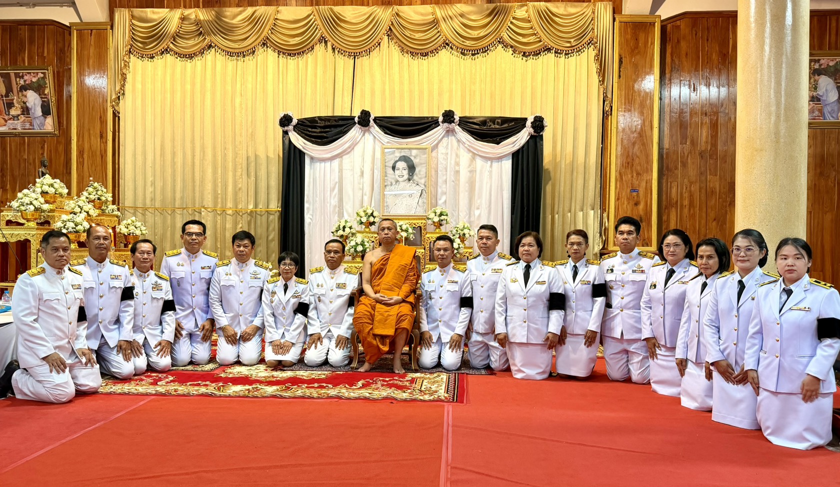 เพื่ออุทิศถวายเป็นพระราชกุศลแด่สมเด็จพระนางเจ้าสิริกิติ์ พระบรมราชินีนาถ พระบรมราชชนนีพันปีหลวง..คลิก