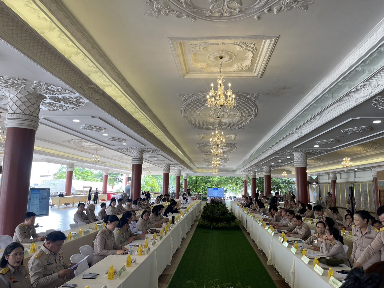 การประชุมคณะกรมการจังหวัดและหัวหน้าส่วนราชการ ครั้งที่ 10/2568..คลิก