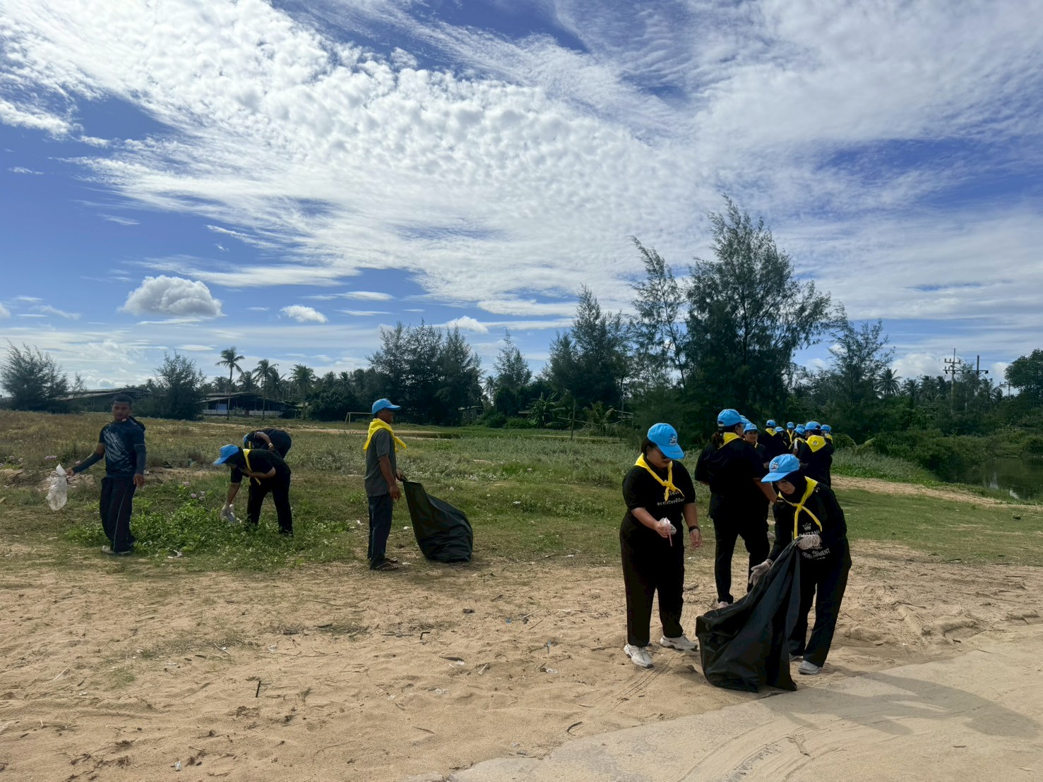 กิจกรรมจิตอาสาบำเพ็ญสาธารณประโยชน์และบำเพ็ญสาธารณกุศลเนื่องในวันนวมินทรมหาราช 13ตุลาคม2568