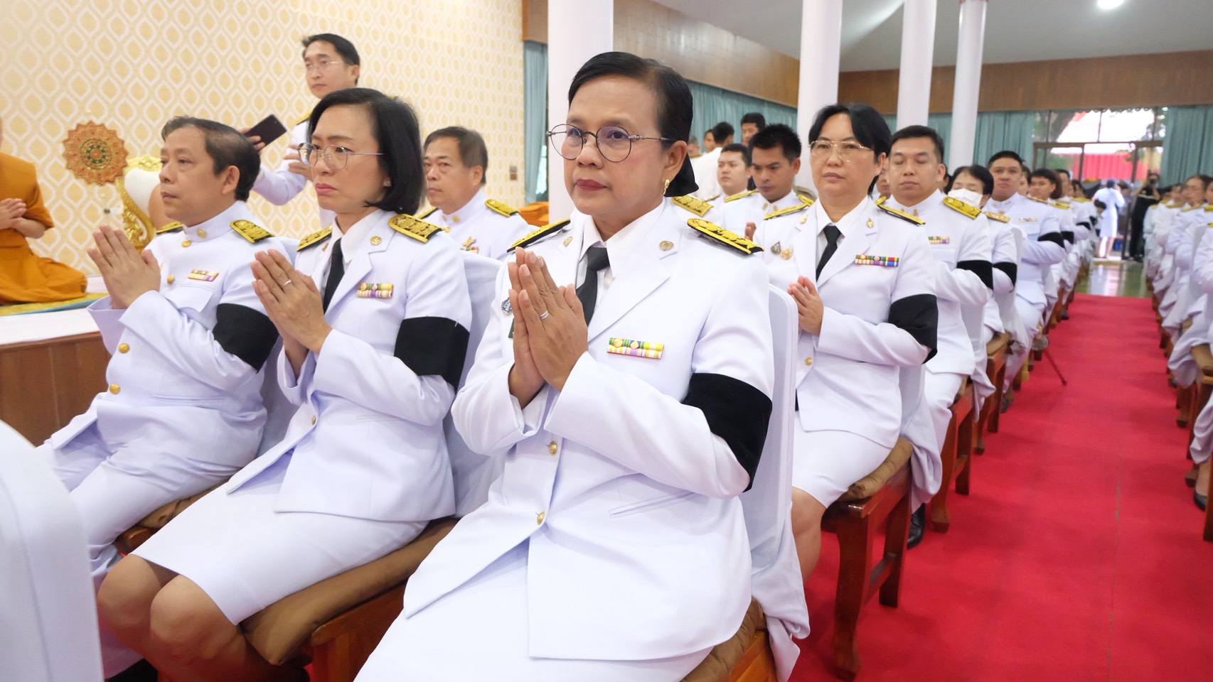 ร่วมพิธีบำเพ็ญกุศลและแสดงความอาลัย ในวาระครบ 7 วัน (สัตตมวาร) เพื่ออุทิศถวายเป็นพระราชกุศลแด่สมเด็จพระนางเจ้าสิริกิติ์ พระบรมราชินีนาถ พระบรมราชชนนีพันปีหลวง..คลิก