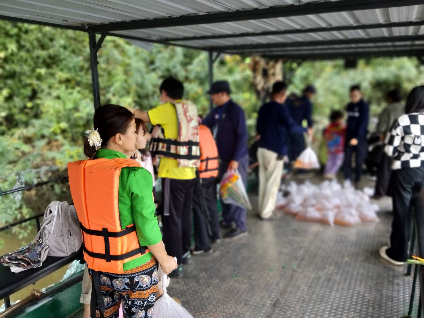 ดำเนินกิจกรรมจิตอาสาพัฒนาชุมชนประมง  (1 ศูนย์ 1 หน่วย 1 ชุมชนประมงต้นแบบ) 