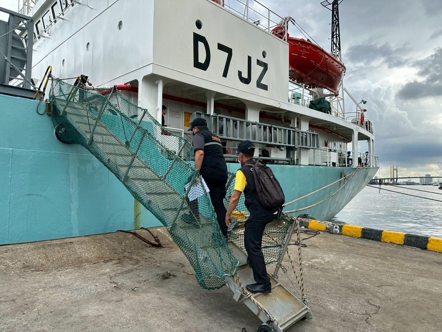 ตรวจสอบเรือตามมาตรการรัฐเจ้าของท่า : SEA FUTURE และ SANWA FONTAINE