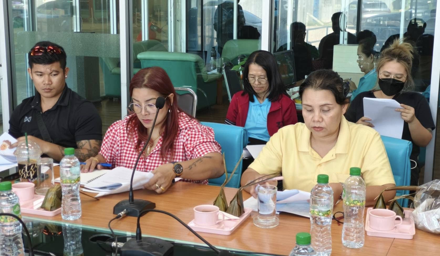 การประชุมชี้แจงแผนงานโครงการแล