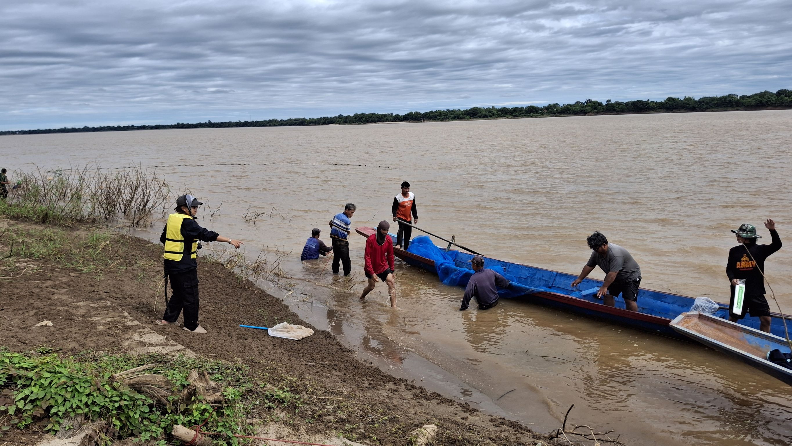 ร่วมเป็นผู้กำกับดูแล ในการทำการประมงเพื่อประโยชน์ทางวิชาการ 
