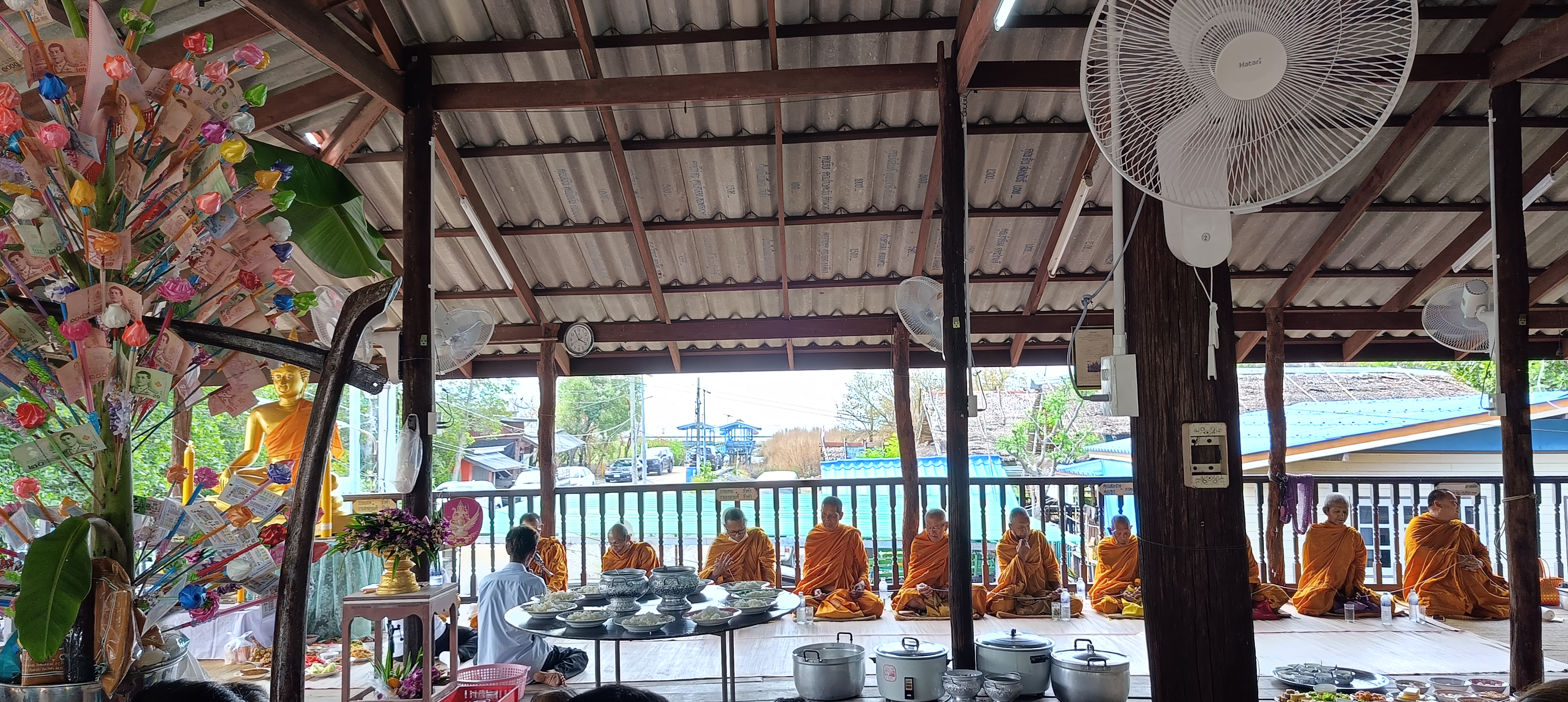 ร่วมกิจกรรมทำบุญประจำปี หลวงปู่ปาน ณ ศาลาประชาคมบ้านสีล้ง