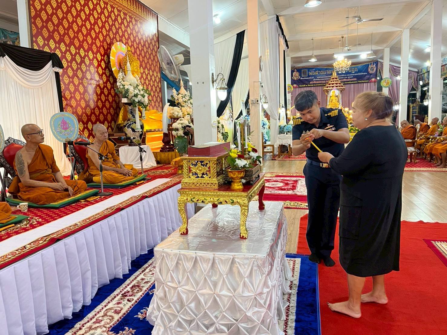 ร่วมพิธีบําเพ็ญกุศล ถวายสมเด็จพระนางเจ้าสิริกิติ์ พระบรมราชินีนาถพระบรมราชชนนีพันปีหลวง ณ วัดเภตราสุขารมย์