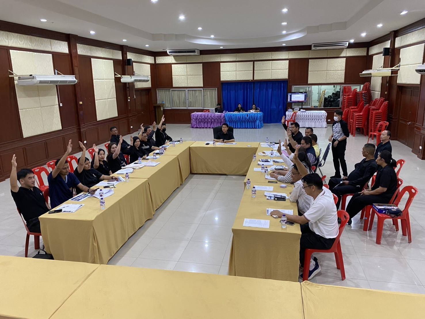 (อ.บางกวรย) การประชุมคณะกรรมการให้ความช่วยเหลือผู้ประสบภัยพิบัติอำเภอ (ก.ช.ภ.อ.)
