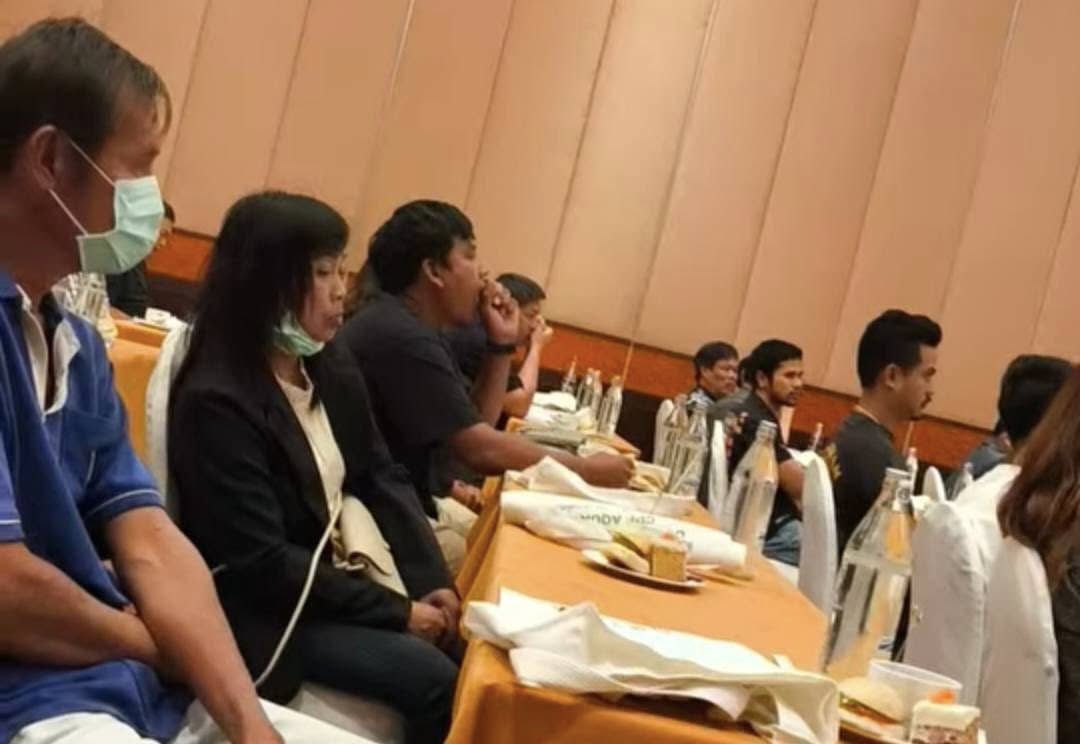 เข้าร่วมงานสัมมนาเชิงวิชาการด้านการเลี้ยงกุ้งก้ามกรามให้กับเกษตรกรหัวข้อเรื่อง “เสริมสร้างศักยภาพการ เลี้ยงสัตว์น้ำจืด มุ่งสู่ผลิตภัณฑ์คุณภาพสูง เพื่อตอบสนองความต้องการผู้บริโภค”