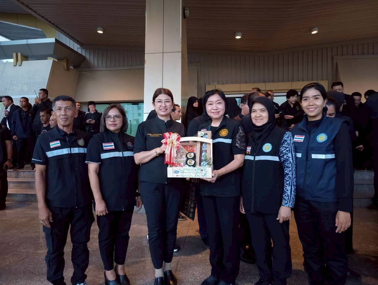 ร่วมให้การต้อนรับร้อยเอก ธรรมนัส พรหมเผ่า รองนายกรัฐมนตรี และรัฐมนตรีว่าการกระทรวงเกษตรและสหกรณ์ และคณะฯ