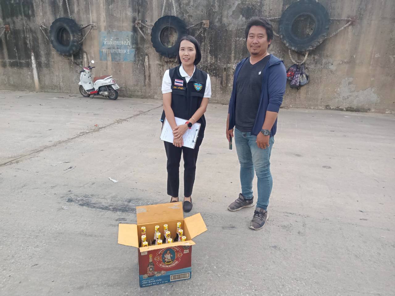 เจ้าหน้าที่ศูนย์บริหารจัดการด่านตรวจประมงเขต 1 (เชียงราย) ตรวจสอบผลิตภัณฑ์สัตว์น้ำ ส่งออกไปยังสาธารณรัฐแห่งสหภาพเมียนมา ณ ท่าเรือพาณิชย์เชียงแสน..คลิก