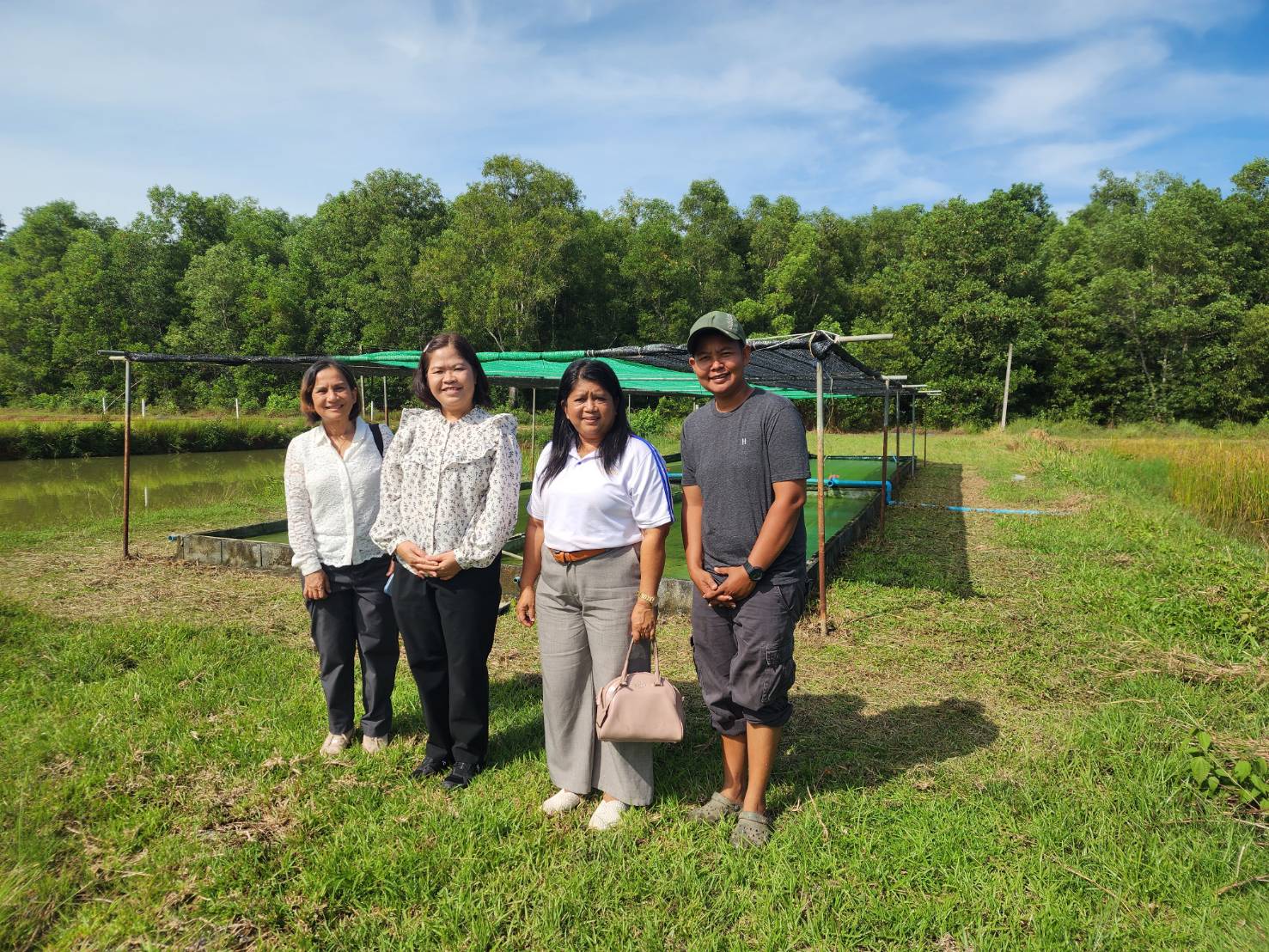 ร่วมต้อนรับคณะผู้อำนวยการกองวิจัยและพัฒนาประมงน้ำจืด เข้าตรวจราชการ