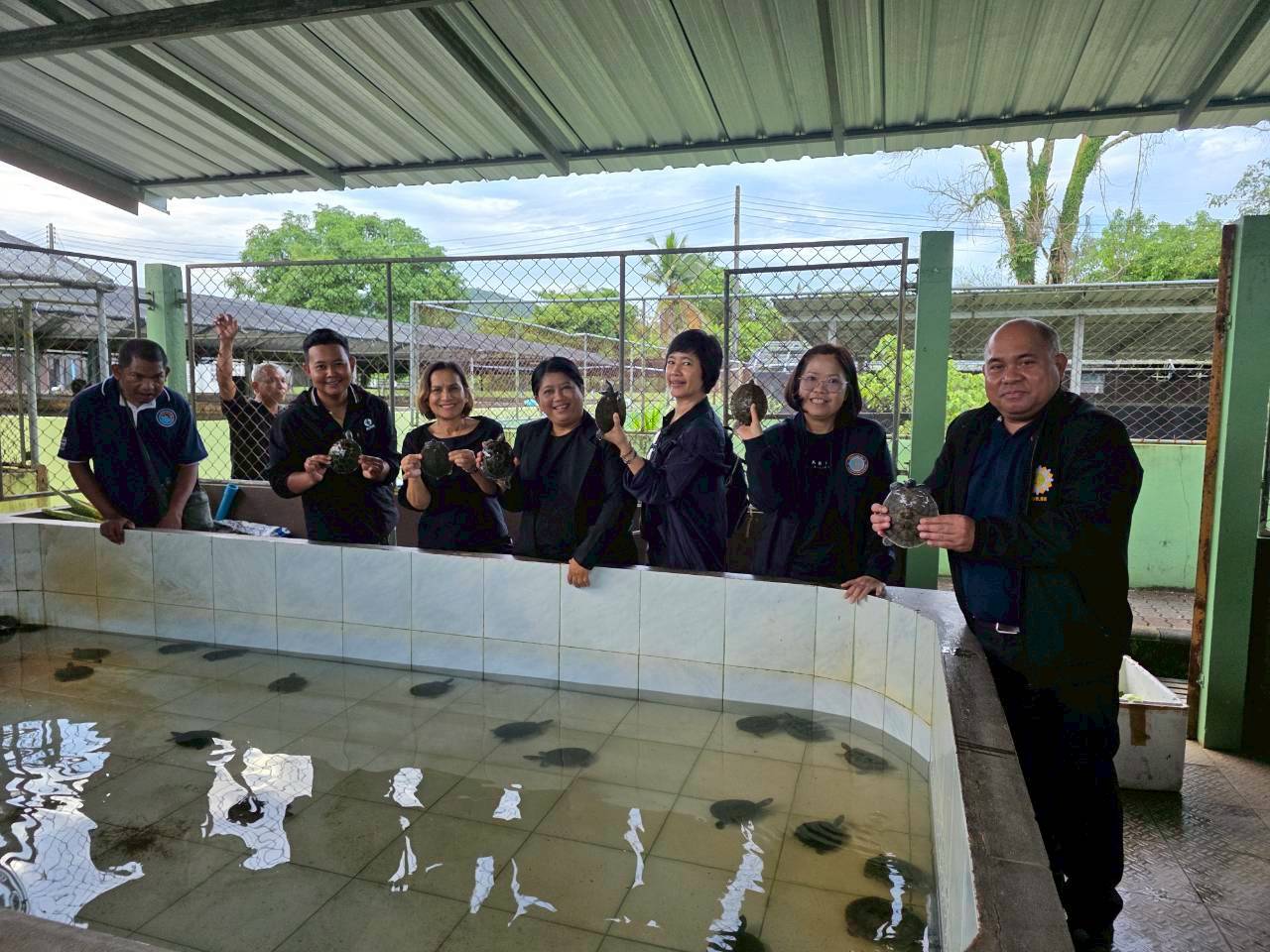 ร่วมต้อนรับคณะผู้อำนวยการกองวิจัยและพัฒนาประมงน้ำจืด เข้าตรวจราชการ