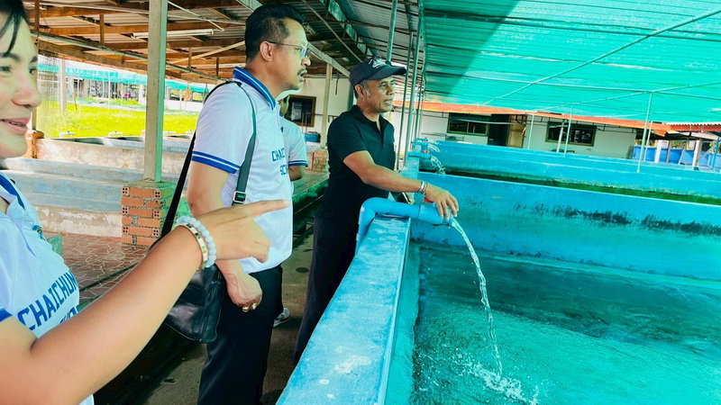 ต้อนรับคณะอาจารย์ จากโรงเรียนเทศบาลวัดชัยชุมพล จังหวัดนครศรีธรรมราช เข้าศึกษาการเลี้ยงปลาชะโอน..คลิก