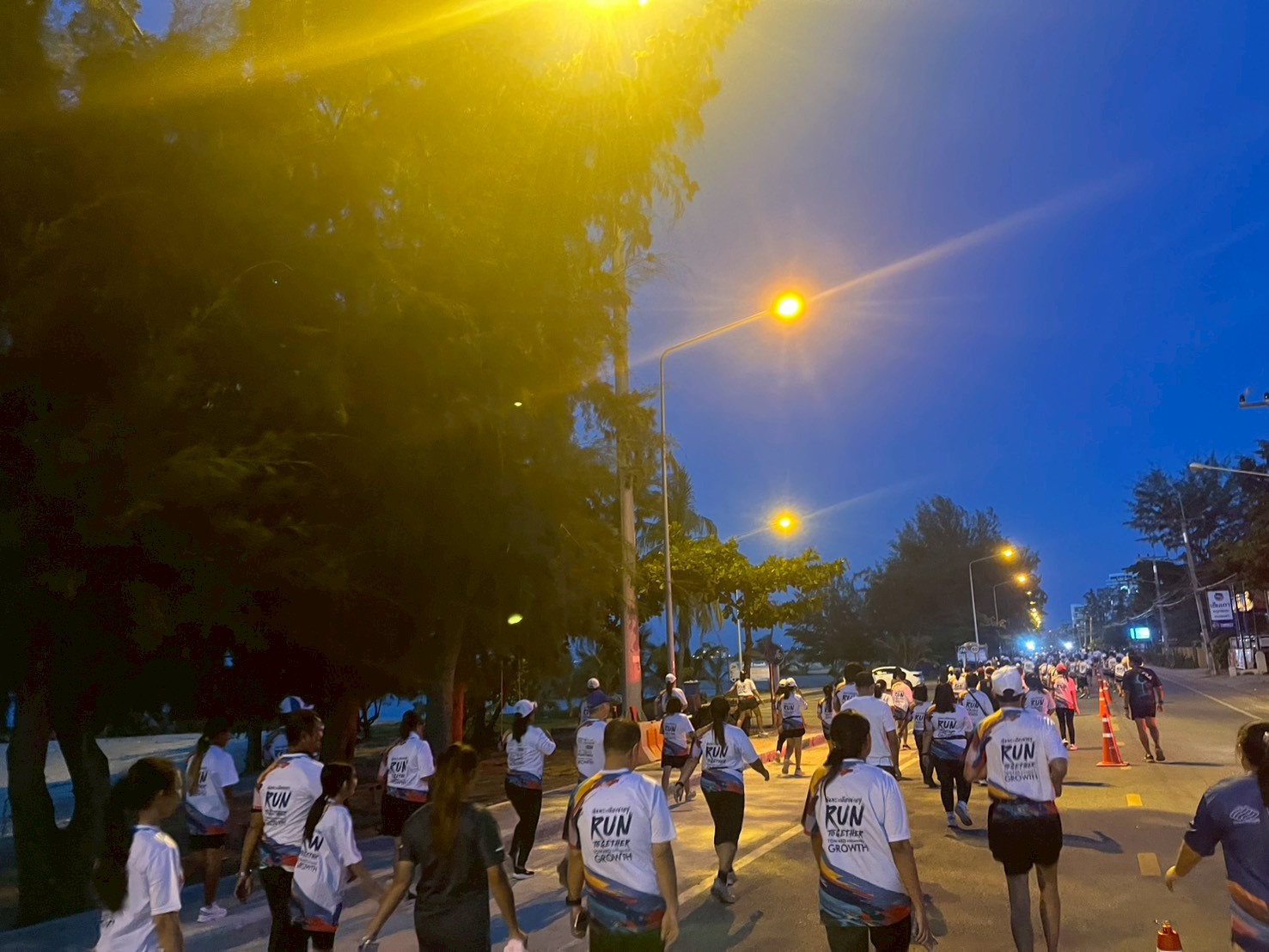 ดำเนินกิจกรรมจิตอาสาพัฒนาชุมชนประมง (1 ศูนย์ 1 หน่วย 1 ชุมชนประมงต้นแบบ)..คลิก