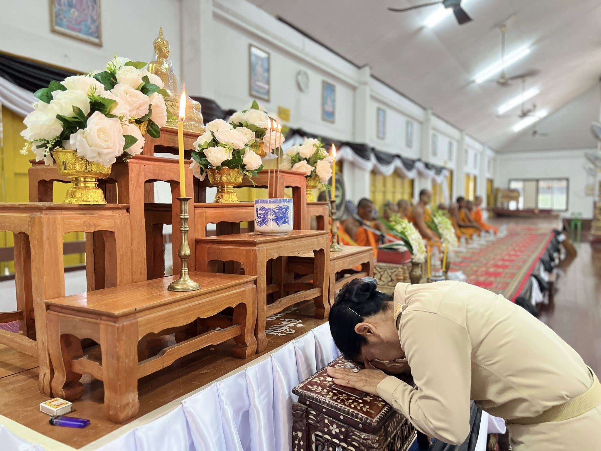 ร่วมพิธีบำเพ็ญกุศลสวดพระอภิธรรม เพื่อถวายเป็นพระราชกุศลแด่สมเด็จพระนางเจ้าสิริกิติ์ พระบรมราชินีนาถ พระบรมราชชนนีพันปีหลวง  ณ ศาลาการเปรียญ วัดชัยสิทธาราม..คลิก