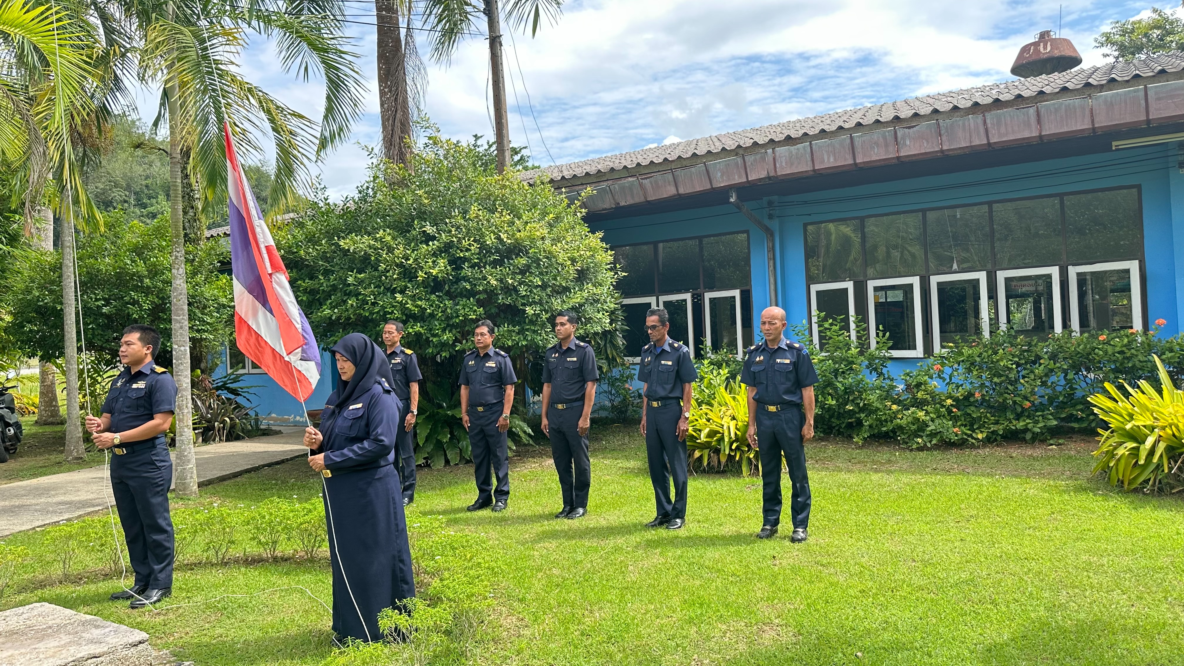 ภาพกิจกรรม เข้าแถวเคารพธงชาติ 