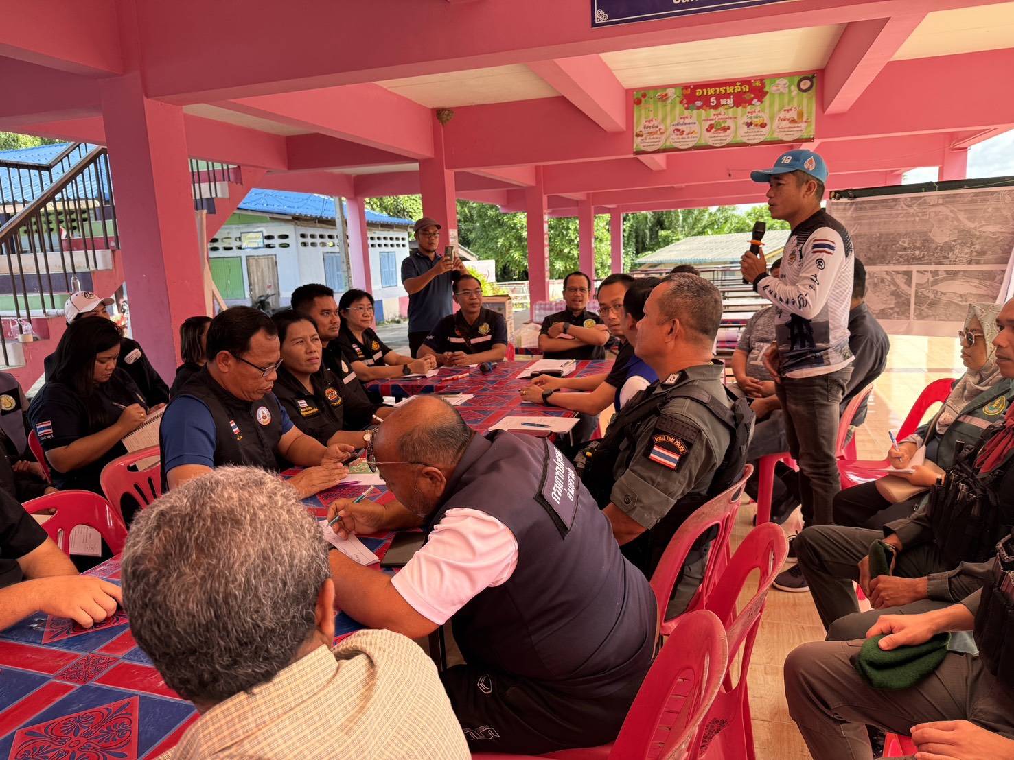 ลงพื้นที่เพื่อตรวจสอบข้อเท็จจริงและให้ความช่วยเหลือ