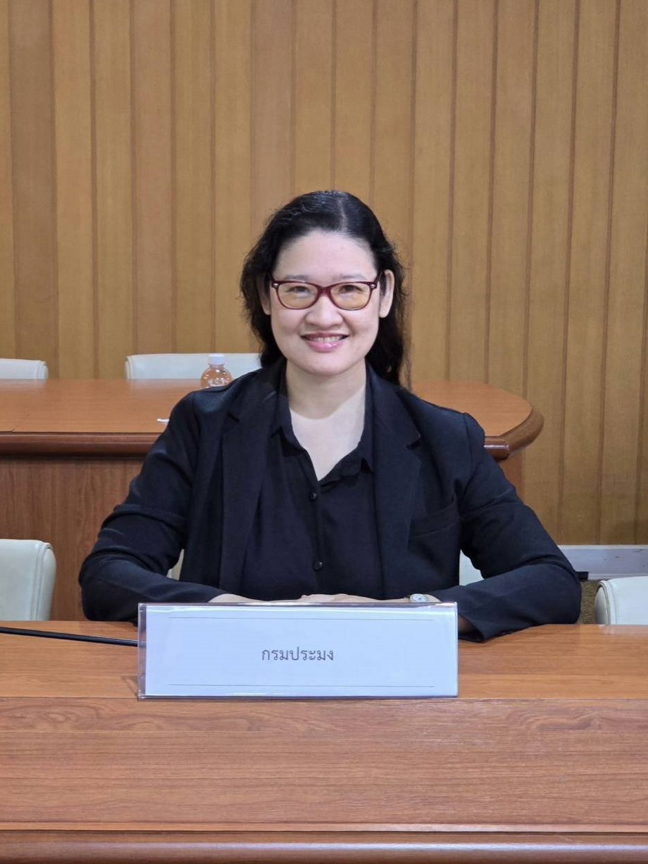 วันที่ 20 พฤศจิกายน 2568 เวลา 08.30 น. นายศุภกิตติ์ ใสกระจ่าง เลขานุการกรม มอบหมายให้ นางสาวนทีชา วิชัยดิษฐ หัวหน้ากลุ่มเผยแพร่และประชาสัมพันธ์ เข้าร่วมการประชุมชี้แจงวิธีการพิสูจน์การใช้งานคลื่นความถี่ฯ ณ สำนักงานคณะกรรมการกิจการกระจายเสียง กิจการโทรทัศน์และกิจการโทรคมนาคมแห่งชาติ กรุงเทพมหานคร