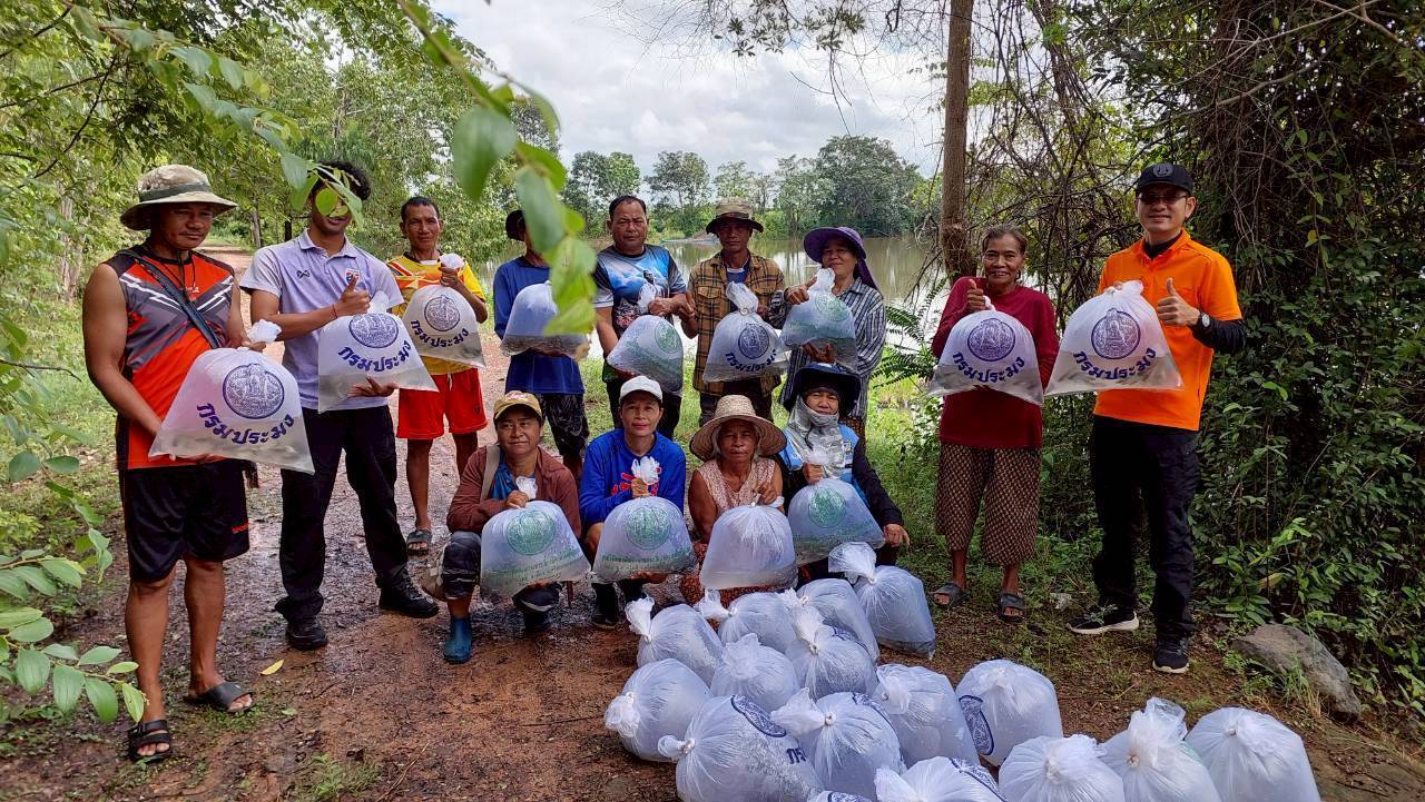 ปล่อยพันธุ์สัตว์น้ำเพิ่มผลผลิตในแหล่งน้ำชุมชน อำเภอขุขันธ์ จังหวัดศรีสะเกษ..คลิก