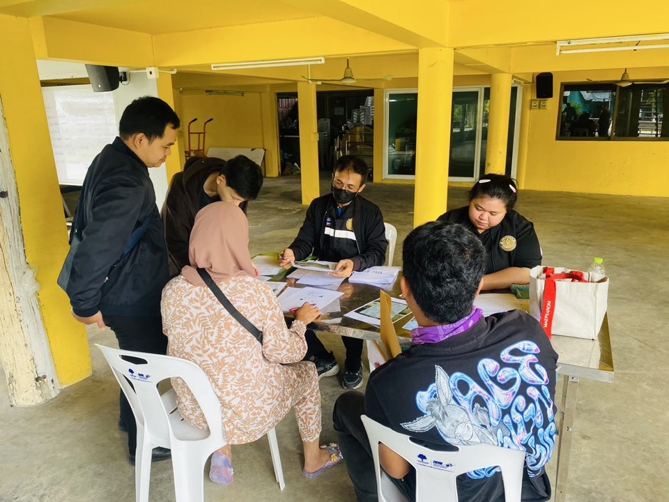 สำนักงานประมงพื้นที่กรุงเทพมหานคร ลงพื้นที่ให้บริการเกษตรกร