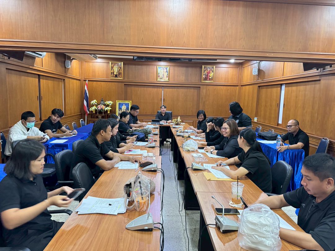 ประชุมประจำเดือน ข้าราชการ ลูกจ้างประจำและพนักงานราชการ สังกัดสำนักงานประมงจังหวัดนครสวรรค์..คลิก