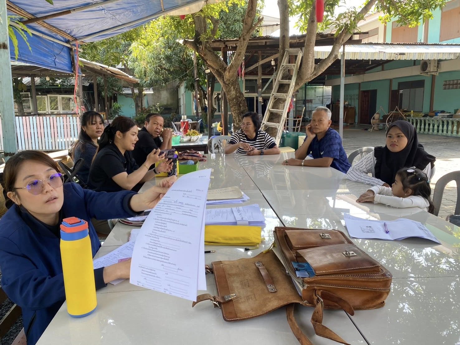 สำนักงานประมงพื้นที่กรุงเทพมหานครลงพื้นที่ให้บริการเกษตรกรด้านการประมง